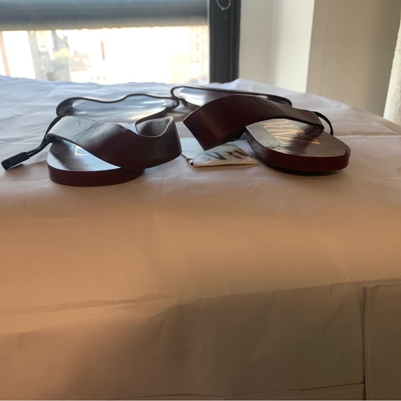 Zara Burgundy Sandals - Picture 7 of 11